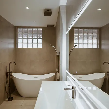 Ipoh Tiga Pool Villa By Papahost-2